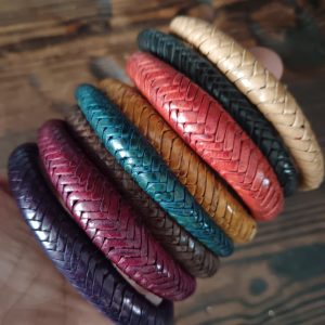 Pulseras de cuero Bela