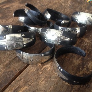 Pulseras mauritanas anchas