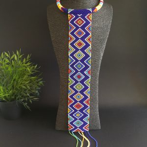 Collar Masai corbata