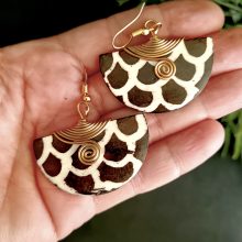 Pendientes hueso kenya (cebra)